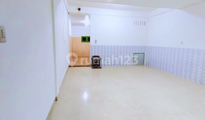 Rumah bagus harga murah di jalan demak I