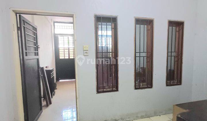 RUMAH TOWNHOUSE POSISI HOOK DI INTI KOTA JL SIDORUKUN 1