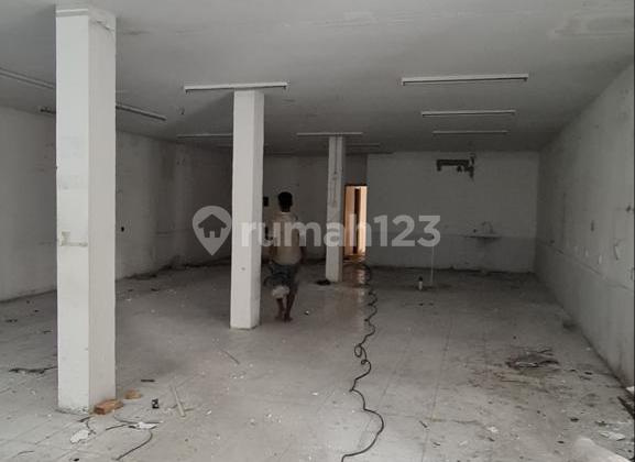 Wide 19-Meter Villa Location by the Side of Lake Singkarak Road Wide 19-Meter Villa Location by the Side of Lake Singkarak Road