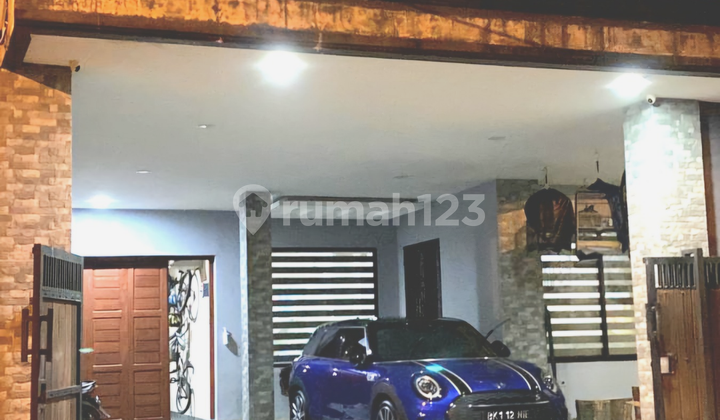 Villa mewah full furnished lokasi jalan karya wisata ,medan johor