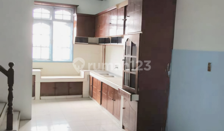 Ruko bisnis siap huni lokasi pinggir jalan hm yamin Ruko bisnis siap huni lokasi pinggir jalan hm yamin