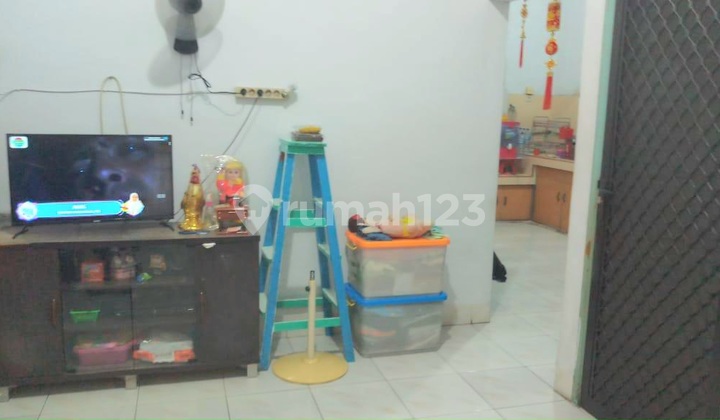 RUMAH PETAK HARGA MURAH DI JALAN PUKAT BANTING 1 MANDALA 1