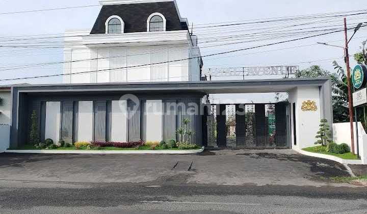 Rumah Bagus Dalam Komplek di Jln Setia Luhur
