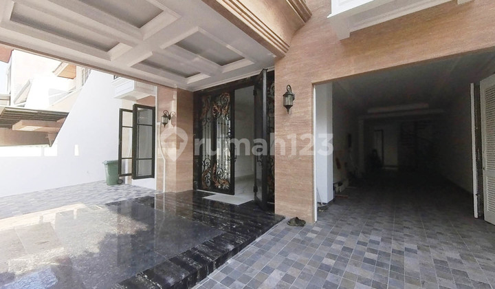 Brand New Villa House in Gading Indah, Kelapa Gading, Size 12x26m (312 m2)