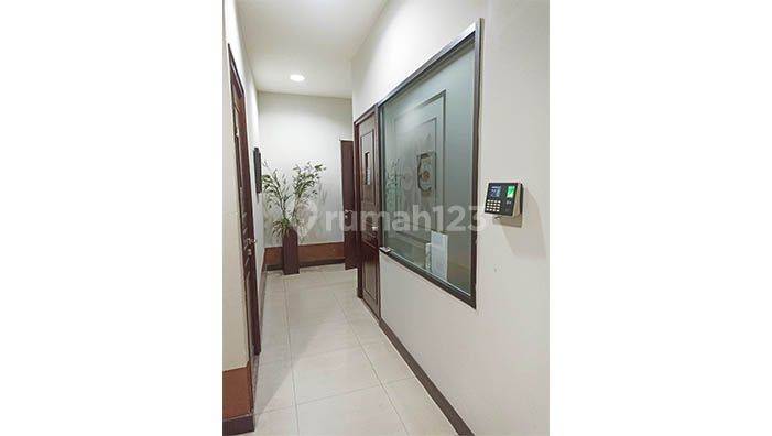 Ruko Gandeng Bukit Gading Indah, Kelapa Gading , Lift, Semi Furnish Luas 10x17m2 2