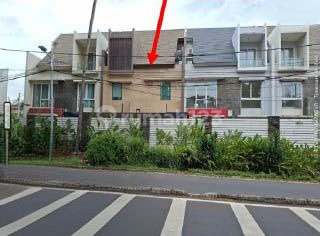 Jl Patal Senayan House, Kebayoran Lama