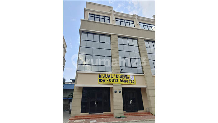 Ruko Gandeng Sedayu City, Kelapa Gading Lokasi Strategis, Pinggir Jalan Ruko Gandeng Sedayu City, Kelapa Gading Lokasi Strategis, Pinggir Jalan