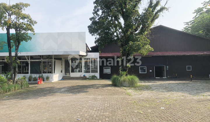 Warehouse & Plot in Dramaga, Bogor
Warehouse area (2 warehouses) -/+ 3,100 m2
Plot area -/+ 5,000 m2 Warehouse & Plot in Dramaga, Bogor
Warehouse area (2 warehouses) -/+ 3,100 m2
Plot area -/+ 5,000 m2