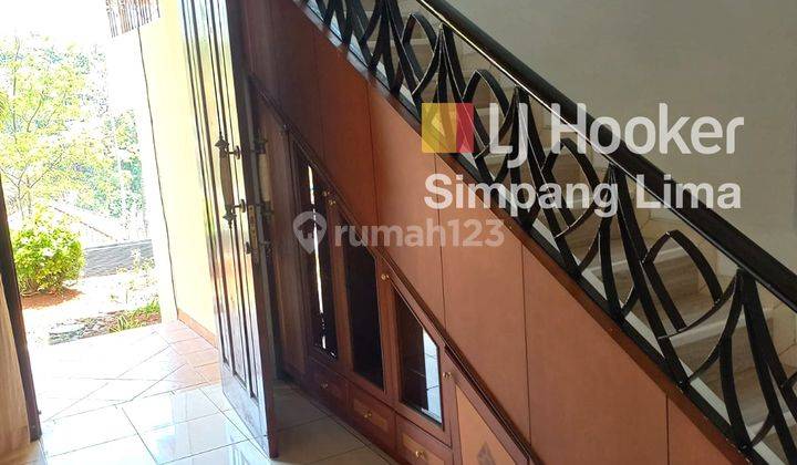 Rumah Cantik Dijual di Amarilis Raya, Graha Candi Golf, Semarang 11.524 mrt  2