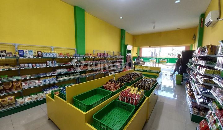 For Rent Fast 2-story shop house in the center of Banyumanik Street, Jati Raya 2