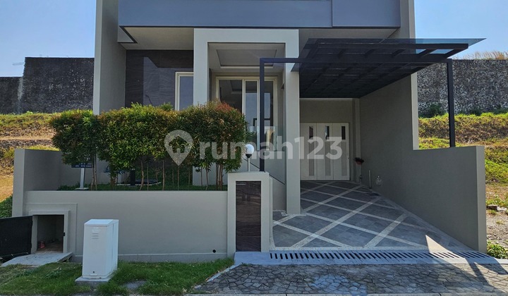 Rumah Cluster Mewah Siap Huni di Cluster Montana Candigolf 1