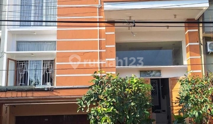 Rumah Mewah Siap Huni di Permata Semeru Gajahmungkur 1