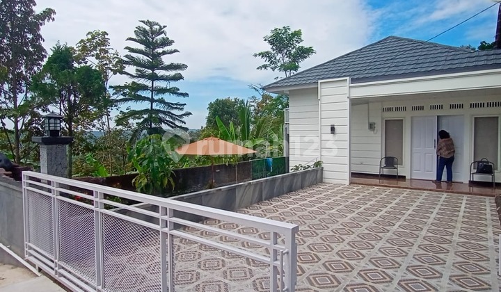 Rumah dan Tanah Siap Pakai Strategis di Jalan Pemandangan Rumah dan Tanah Siap Pakai Strategis di Jalan Pemandangan