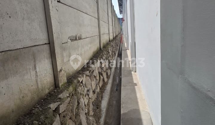 Ready-to-Use Warehouse with Large Area for Business in Candi Stage V