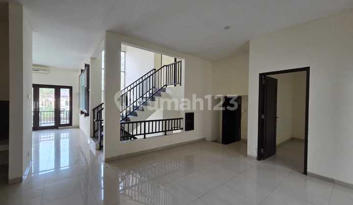 Rumah, Palm Hills 2 Lantai, SHM, Semarang.selatan ( Tna ) 1