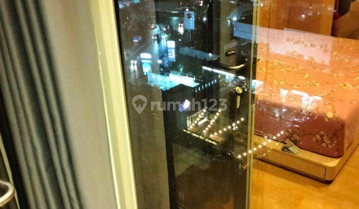 Apartemen lantai 15 view tengah kota dan pemandang laut Apartemen 5