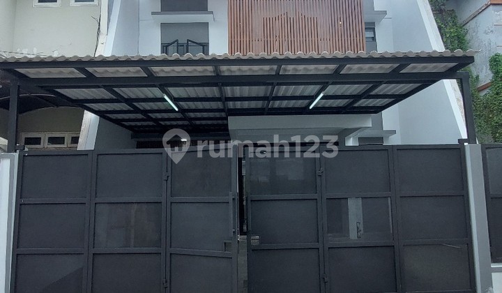 Rumah Baru di Dharmahusada Dekat Pakuwon City, Mulyosari