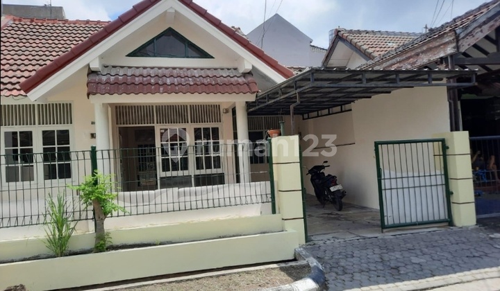 Rent Ready-to-Occupy House In Sutorejo, Good Location