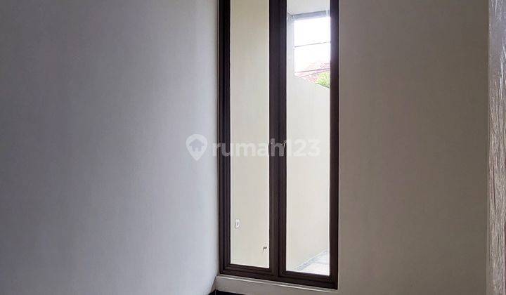 Rumah 2 Lantai Ploso Timur Dekat Raya Merr, Kalijudan