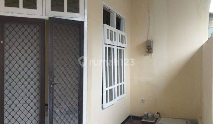 Sewa Rumah Mulyosari 2 Lantai dekat Pakuwon City 2