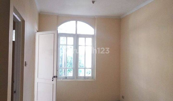 Sewa Rumah Siap Huni di Pakuwon City dekat Mall dan Sekolah 3