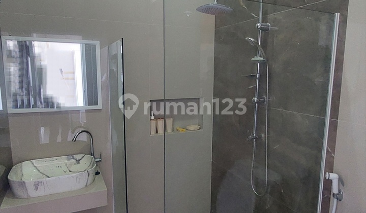 Sewa Rumah Baru Full Furnish di Lebak Jaya dekat Raya Kenjeran 8