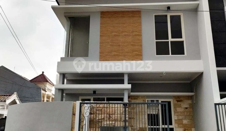 Rumah Baru Sutorejo 2 lantai dekat Pakuwon City 2