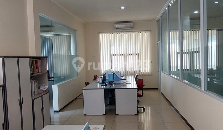 Jual Rumah Kantor di Surabaya Pusat, Jalan Sriwijaya