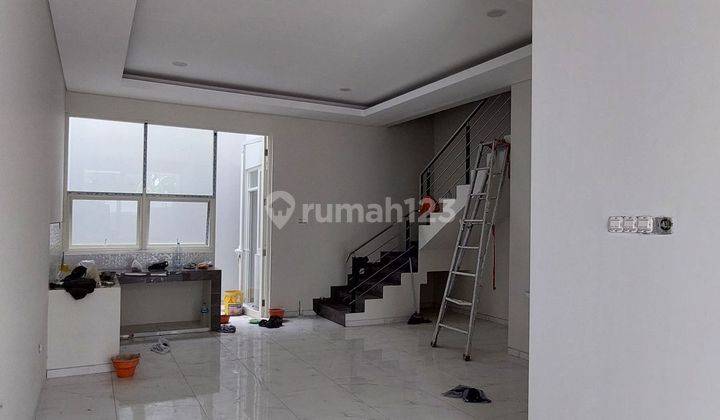 Rumah BARU 2 lantai di Manyar Tompotika, Surabaya Timur 2