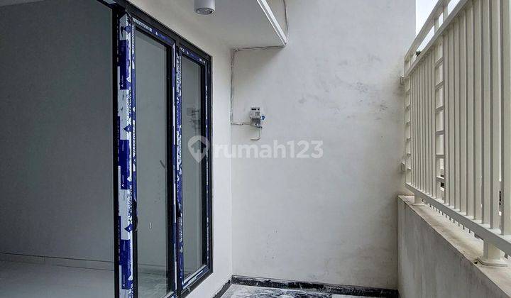 Rumah Baru 2 lantai di Lebak 1 M an dekat Kenjeran 2