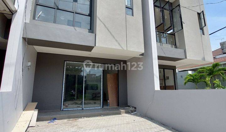 Rumah Sutorejo 2 lantai Baru Gress Lokasi Strategis 1