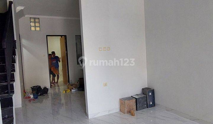 Rumah Baru Modern Di Sutorejo Dekat Pakuwon City 2