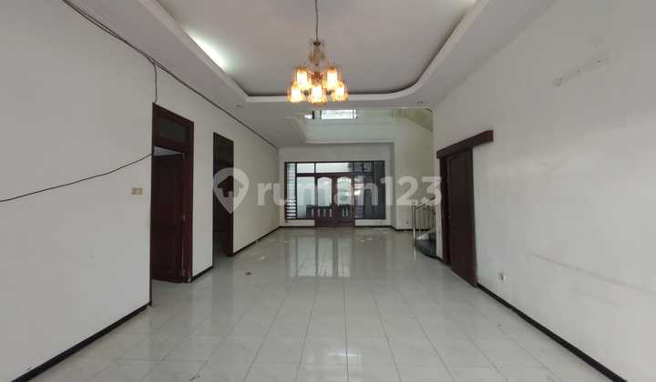 Sewa Rumah Sutorejo 2 Lantai Lokasi Strategis 2