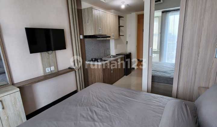 Sewa Apartemen Amor Studio Furnish, Pakuwon City Mall