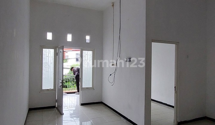 Rumah Mulyosari Siap Huni Dekat Kampus Its