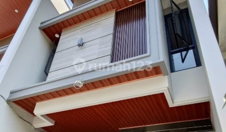 New Manyar Jaya 2-Story House, Great Location 2