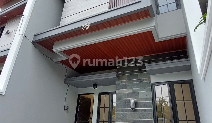 Rumah Baru Manyar Jaya Dekat Kertajaya & Merr, Row 4 Mobil