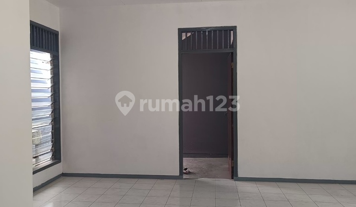 Rumah Nginden Intan Siap Huni, Row Jalan Lebar 2