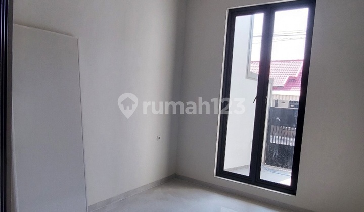 Rumah Baru 2 Lantai di Nginden Intan Timur, One Gate 2