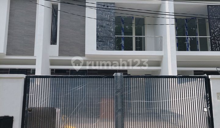 Modern New House with Lake View at Mentari Beach 2