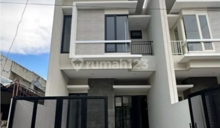 Rumah Baru Di Kutisari Indah, Row Jalan Lebar