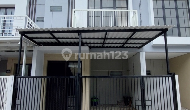 Ready-to-Occupy House in Babatan Pantai Near Raya Mulyosari