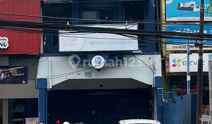 2-Story Shop House in Mulyosari, Ready to Use, Roadside