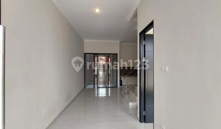 New House in Klampis Semolo Near Raya Merr 2