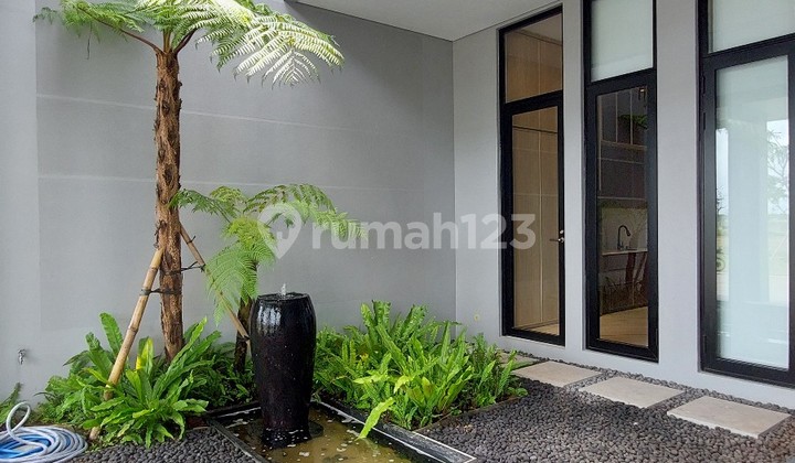 Rumah Baru Furnish Ada Kolam Renang Di Pakuwon City