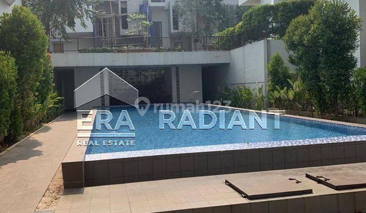 Rumah 3 Lantai Bagus di V Town House, Siap Huni 1