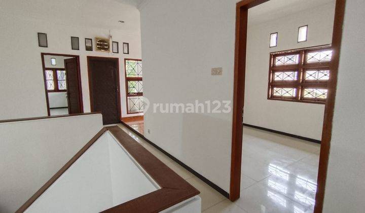 Rumah Hook 2 Lantai di Perkici 2