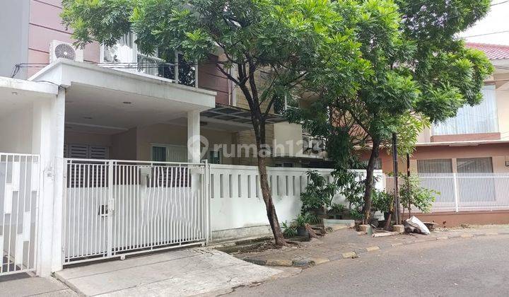 Rumah 2 Lantai 5 Kamar di Bintaro Sektor 5, Perumahan Perkici 1