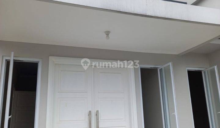 Rumah Baru Strategis 2 Lantai di Cinere Estate 2