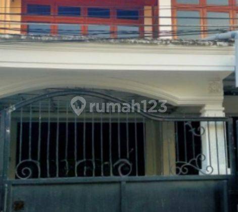 Rumah 2lantai siap huni 2